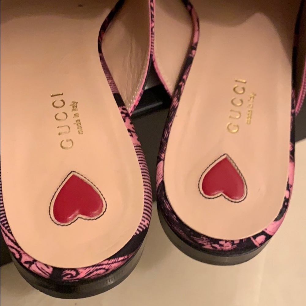 Shoes - Picture 3 of 4